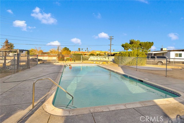 Detail Gallery Image 26 of 27 For 16473 Green Tree Bld, Victorville,  CA 92395 - 2 Beds | 2 Baths