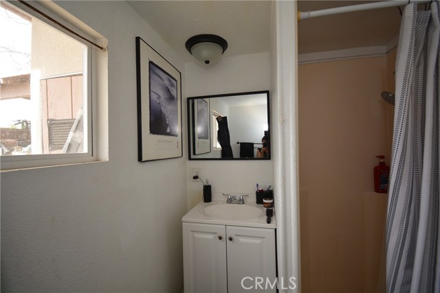 Detail Gallery Image 21 of 33 For 185 N Scovell, San Jacinto,  CA 92583 - 5 Beds | 3 Baths