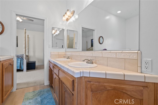 Detail Gallery Image 36 of 54 For 13946 Santa Fe Ct, Bakersfield,  CA 93314 - 4 Beds | 3 Baths