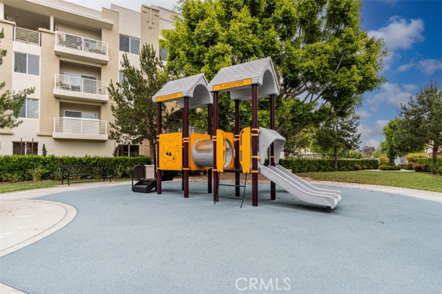 Detail Gallery Image 45 of 50 For 5533 Palm Dr, Hawthorne,  CA 90250 - 4 Beds | 3 Baths