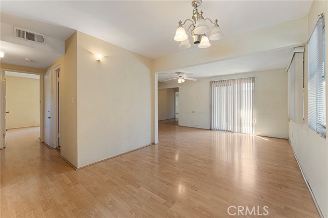 962 E Sandra Avenue, Arcadia CA: https://media.crmls.org/medias/e374c33e-4849-4473-8d84-35c179fb8740.jpg