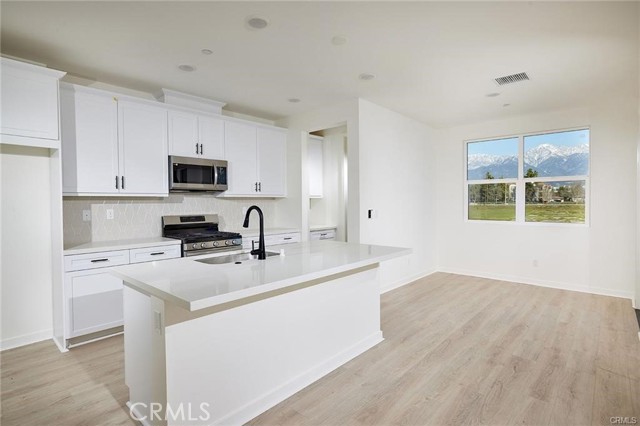 Detail Gallery Image 6 of 21 For 4085 E Liliana Paseo #72,  Ontario,  CA 91764 - 3 Beds | 3/1 Baths