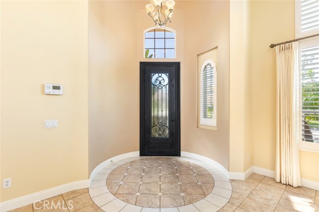 Detail Gallery Image 9 of 52 For 4264 Castlepeak, Corona,  CA 92883 - 5 Beds | 3/1 Baths