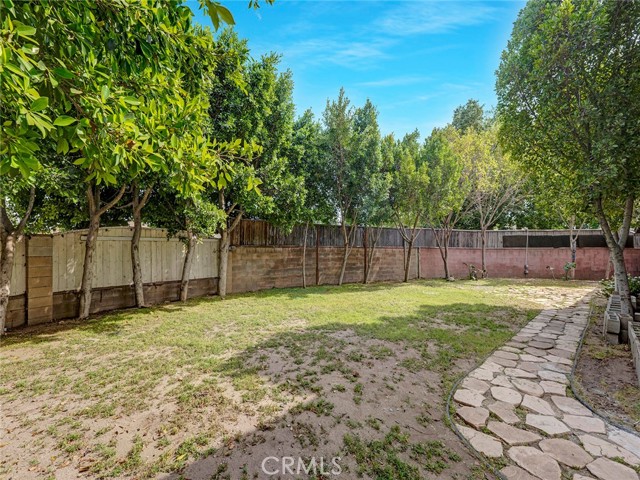 Detail Gallery Image 15 of 20 For 14202 Lanark St, Panorama City,  CA 91402 - 5 Beds | 3/1 Baths