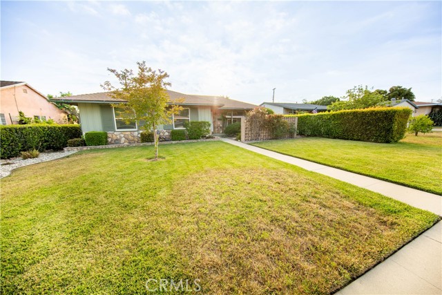 1445 Bonnie Brae St, Pomona, CA 91767