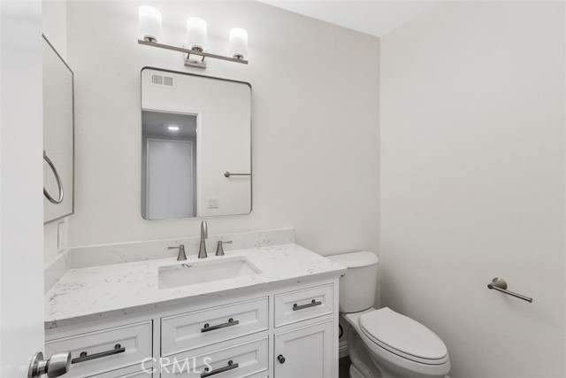 Detail Gallery Image 13 of 37 For 4 Wood Nymph, Irvine,  CA 92604 - 3 Beds | 2/1 Baths