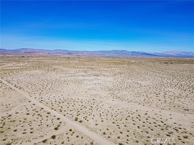 Detail Gallery Image 16 of 37 For 76100 2 Mile Rd, Twentynine Palms,  CA 92277 - – Beds | – Baths