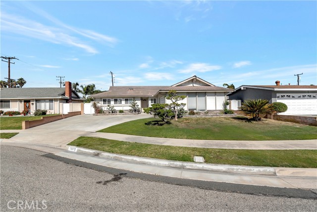 15012 Genoa Circle, Huntington Beach, CA 92647