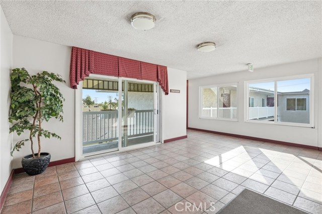 Detail Gallery Image 11 of 26 For 363 Newport Avenue #319,  Long Beach,  CA 90814 - 1 Beds | 1 Baths