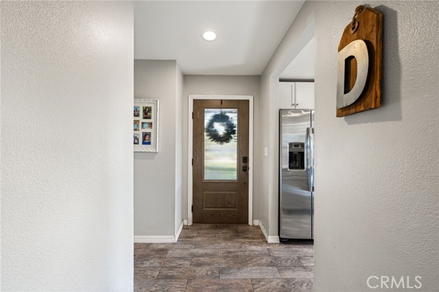 Detail Gallery Image 15 of 35 For 3087 Laurel Dr, Jurupa Valley,  CA 92509 - 4 Beds | 2 Baths