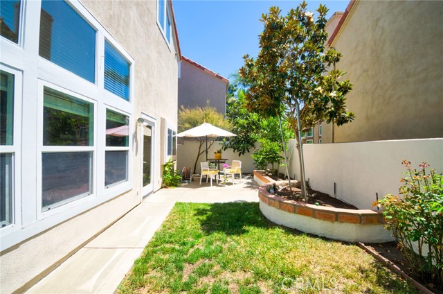 19 Las Cruces, Irvine CA: https://media.crmls.org/medias/e3787149-16b8-4b59-ae58-9e07c9f2f831.jpg
