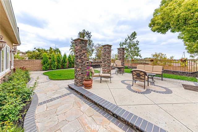 3884 Whistle Train Road, Brea CA: https://media.crmls.org/medias/e3787324-790b-45f4-952a-0843831dc4fb.jpg