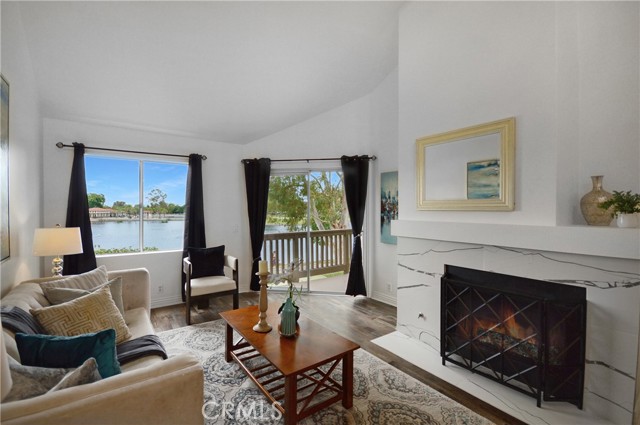 Detail Gallery Image 10 of 34 For 31 Brisa Del Lago, Rancho Santa Margarita,  CA 92688 - 2 Beds | 1 Baths