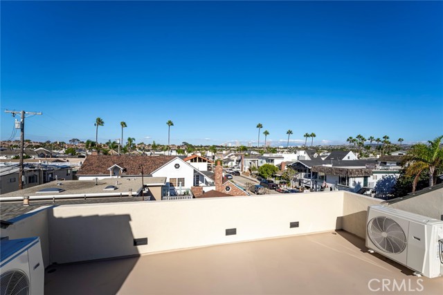 Detail Gallery Image 40 of 42 For 119 Opal Ave, Newport Beach,  CA 92662 - 3 Beds | 2/1 Baths