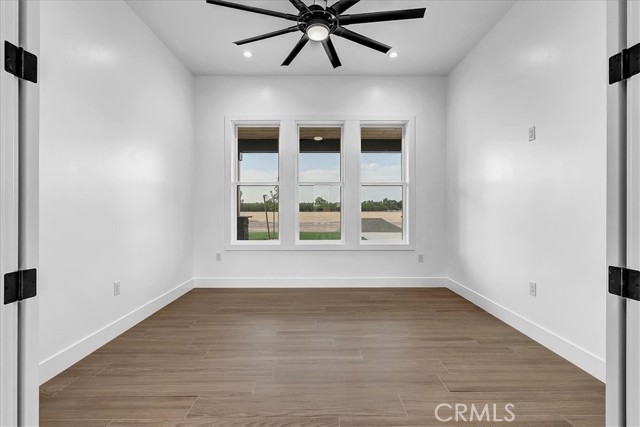 605 S Anderson Road, Exeter CA: https://media.crmls.org/medias/e3799b1a-0b22-4778-9835-ede4b4a5aa43.jpg