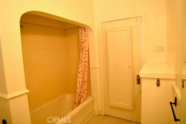 Detail Gallery Image 19 of 27 For 679 La Mirada, San Marino,  CA 91108 - 3 Beds | 2 Baths