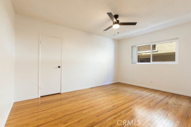 Detail Gallery Image 13 of 19 For 930 N Stanley Ave #4,  West Hollywood,  CA 90046 - 3 Beds | 2 Baths