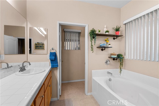 Detail Gallery Image 19 of 25 For 124 Lighthouse Ct., San Jacinto,  CA 92583 - 3 Beds | 2 Baths