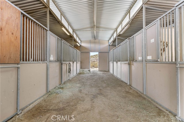 41605 De Portola Road, Temecula CA: https://media.crmls.org/medias/e37aad42-5041-4571-a243-c24a0d0b363b.jpg