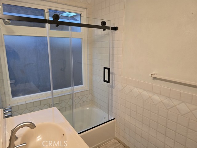 Detail Gallery Image 8 of 15 For 845 S Canoga St, Anaheim,  CA 92804 - 4 Beds | 2 Baths