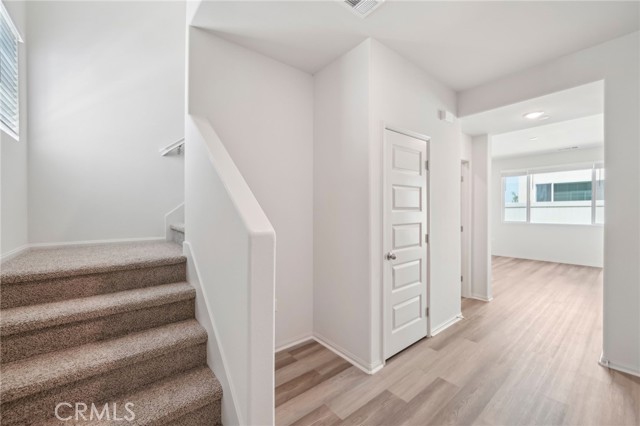 2097 Bergamot Street, Redlands CA: https://media.crmls.org/medias/e37c28ea-0cf3-4a3a-b82a-31c218f91445.jpg