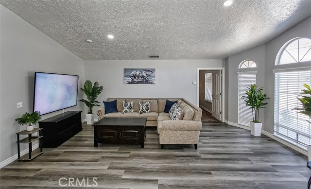 Front Image Thumbnail for CRHD26086163