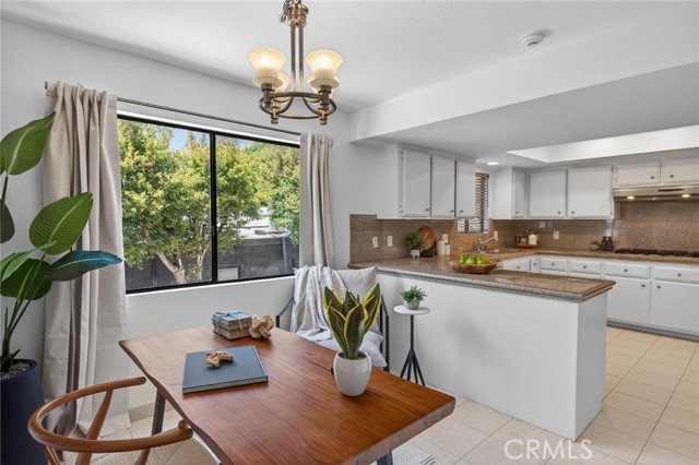 324 North Francisca Avenue, Redondo Beach, California 90277, 3 Bedrooms Bedrooms, ,2 BathroomsBathrooms,Residential,For Sale,North Francisca Avenue,OC26077465