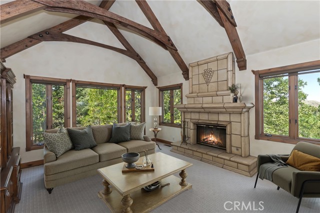 Detail Gallery Image 13 of 64 For 28324 Somerset Ln, Lake Arrowhead,  CA 92352 - 4 Beds | 4/1 Baths