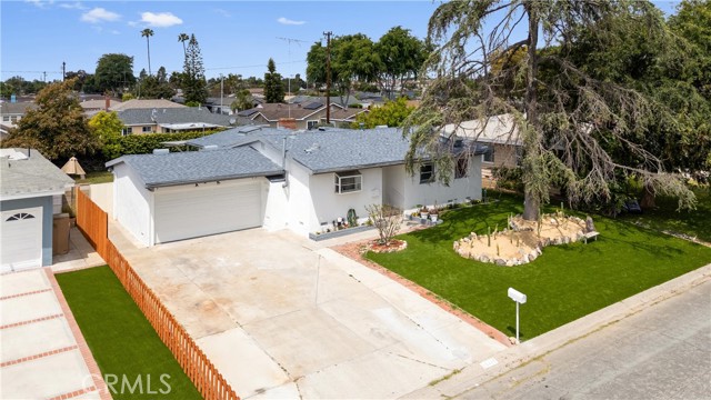 12611 Loraleen Street, Garden Grove CA: https://media.crmls.org/medias/e37ea0d5-f31e-477e-81d9-7e552a992b31.jpg