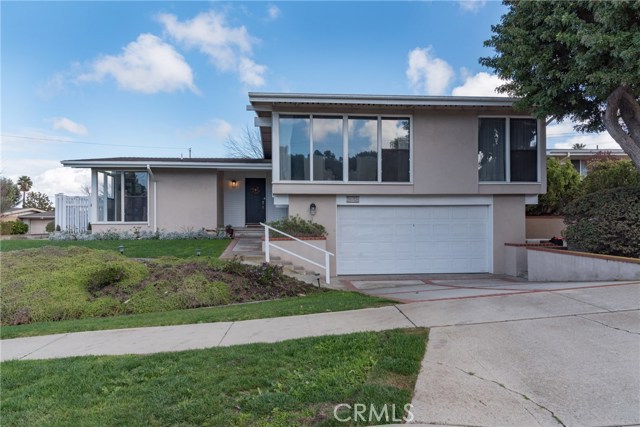 26706 Grayslake Road, Rancho Palos Verdes, California 90275, 3 Bedrooms Bedrooms, ,1 BathroomBathrooms,Residential,Sold,Grayslake,PV18060679