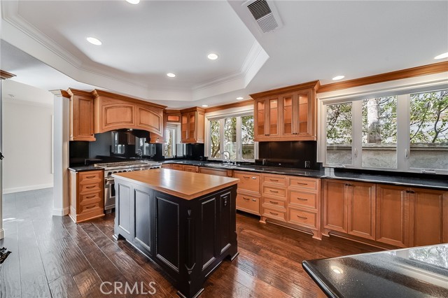 Detail Gallery Image 11 of 29 For 8 Marquesa, Dana Point,  CA 92629 - 3 Beds | 3 Baths