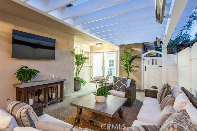 3609 Palos Verdes Drive, Palos Verdes Estates, California 90274, 3 Bedrooms Bedrooms, ,1 BathroomBathrooms,Residential,For Sale,Palos Verdes,PV25226929