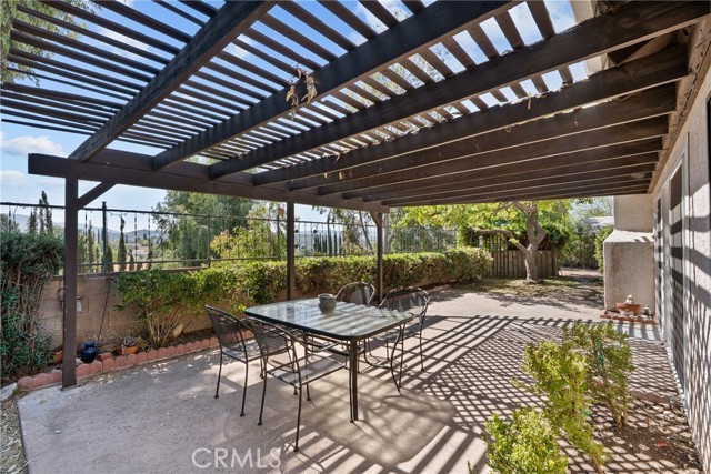 Detail Gallery Image 45 of 60 For 18826 Cabral, Canyon Country,  CA 91351 - 5 Beds | 3 Baths