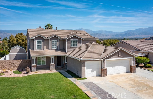 Detail Gallery Image 2 of 48 For 26430 Antonio, Loma Linda,  CA 92354 - 5 Beds | 2/1 Baths