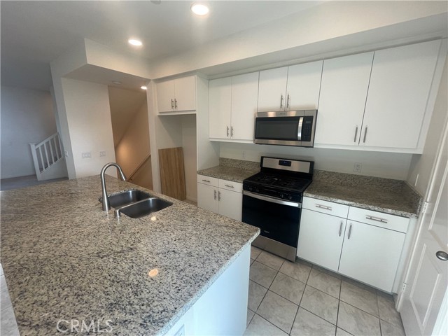 7816 Paxton Place, Rancho Cucamonga CA: https://media.crmls.org/medias/e3831974-2c18-4ed5-aed1-235f797daeb4.jpg