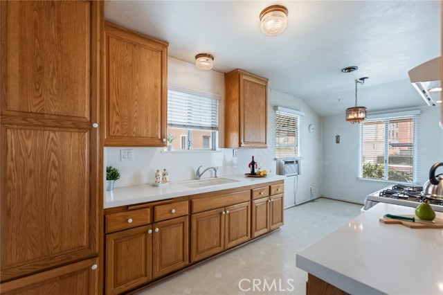 Detail Gallery Image 13 of 34 For 8120 E Woodson Street, Long Beach,  CA 90808 - 3 Beds | 1/1 Baths