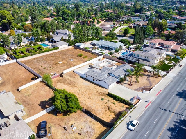512 S Barranca Street, West Covina CA: https://media.crmls.org/medias/e383d922-33e6-417b-87cf-494dbc3c8ae7.jpg