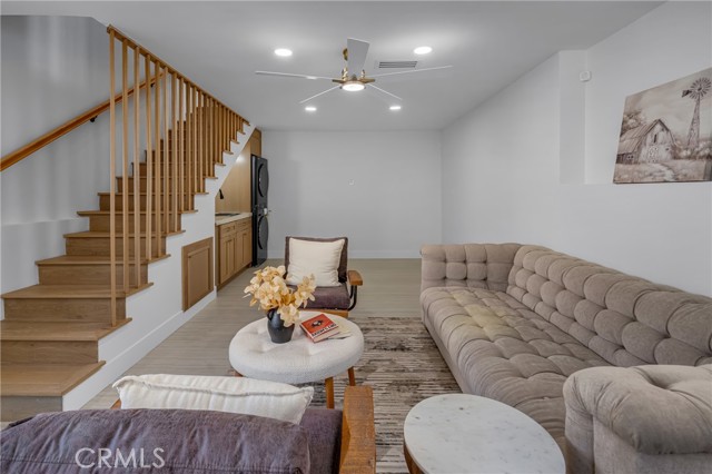 6129 W 83rd Place, Los Angeles CA: https://media.crmls.org/medias/e38419fd-4830-4663-a1bc-5b190ceb42aa.jpg
