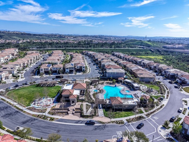 Detail Gallery Image 43 of 54 For 608 White Oaks, Lake Forest,  CA 92610 - 2 Beds | 2/1 Baths