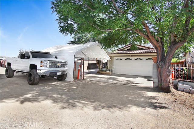 17582 Brightman Avenue, Lake Elsinore CA: https://media.crmls.org/medias/e38452e9-5edb-49e4-8c76-d1ff0d0652fc.jpg