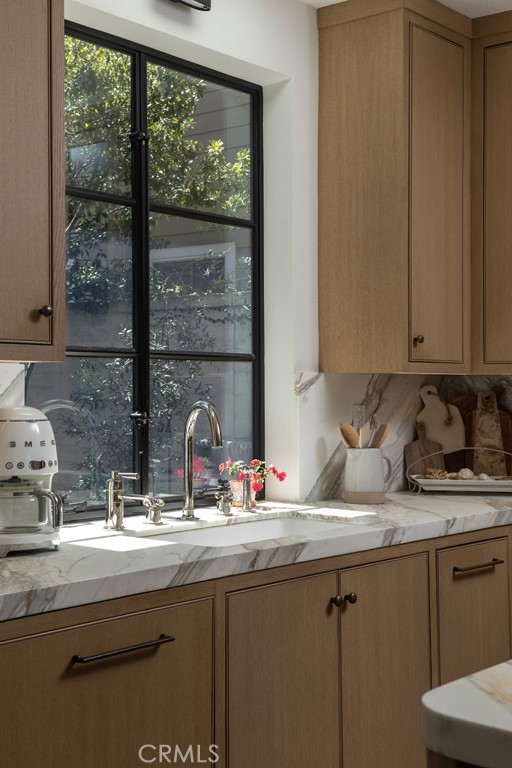 Detail Gallery Image 9 of 35 For 26 Spanish Bay, Newport Beach,  CA 92660 - 5 Beds | 3 Baths