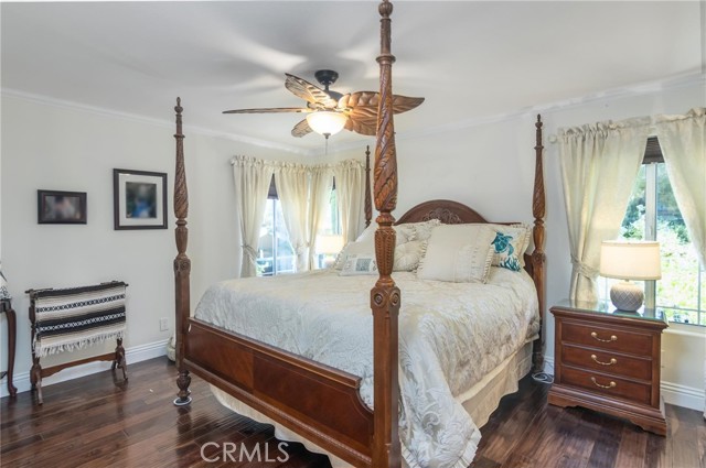 Detail Gallery Image 11 of 29 For 13542 Ashbrook Ln, Moorpark,  CA 93021 - 4 Beds | 3/1 Baths