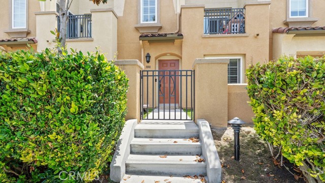 Detail Gallery Image 2 of 35 For 1888 Caminito Treviana, Chula Vista,  CA 91913 - 2 Beds | 2/1 Baths