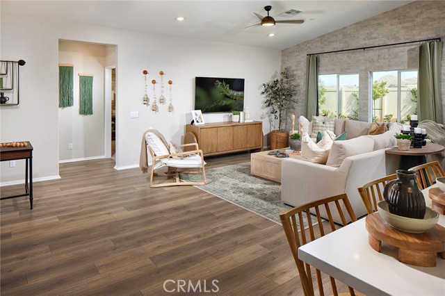 Image 4 of 8 For 37155 Starbuck Circle