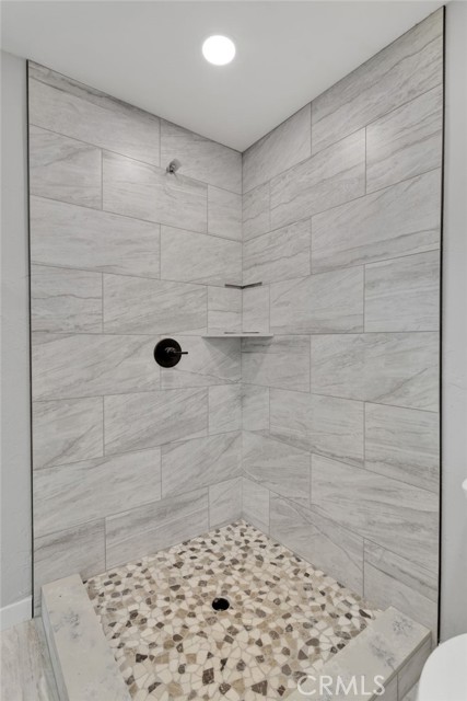 Detail Gallery Image 24 of 45 For 15596 Del Rey Dr, Victorville,  CA 92395 - 3 Beds | 2 Baths