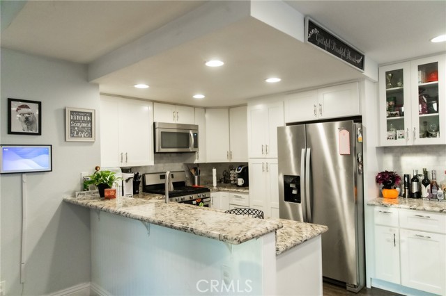 Detail Gallery Image 11 of 30 For 6237 Hartford Rd #176,  Yorba Linda,  CA 92887 - 3 Beds | 2 Baths