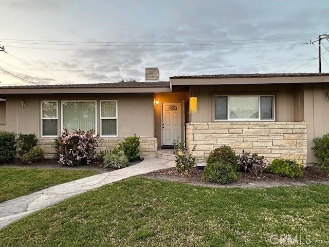 9541 Dewey Dr, Garden Grove, CA 92841