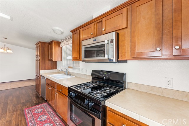 44725 E Florida Avenue, Hemet CA: https://media.crmls.org/medias/e386481e-7807-46c8-9cfe-3059469dd60b.jpg