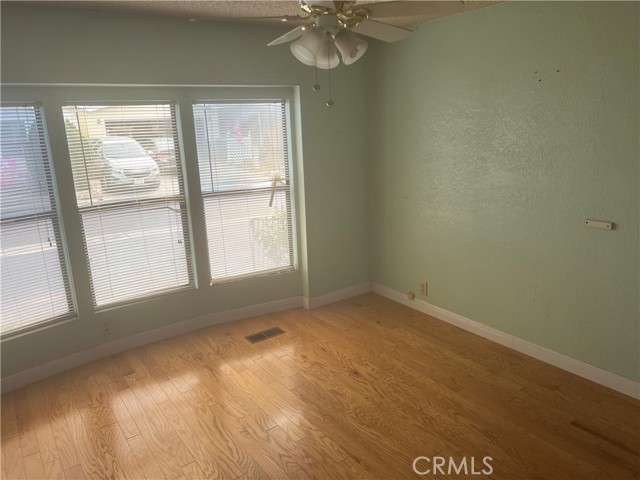 Detail Gallery Image 10 of 19 For 10961 Desert Lawn Dr #79,  Calimesa,  CA 92320 - 3 Beds | 2 Baths