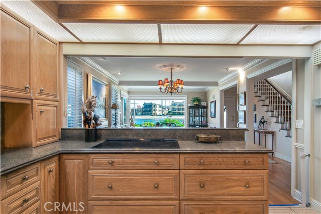 Detail Gallery Image 16 of 58 For 5585 E Corso Di Napoli, Long Beach,  CA 90803 - 3 Beds | 3 Baths